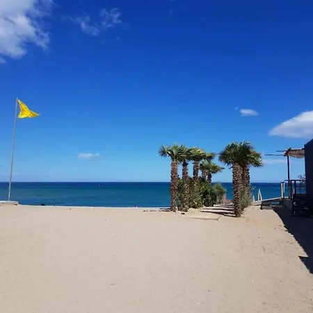 Atypique Au Village Des Sables Hébergement de vacances *