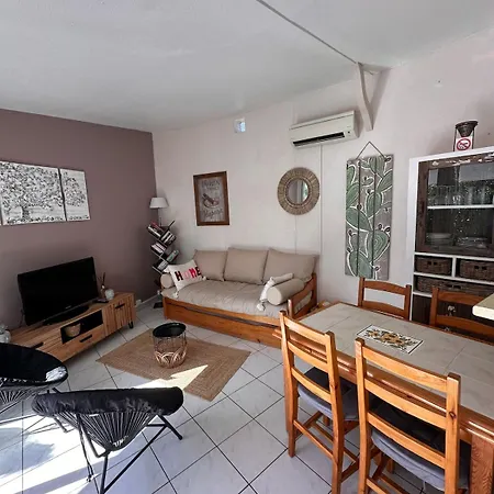 Atypique Au Village Des Sables Hébergement de vacances *
