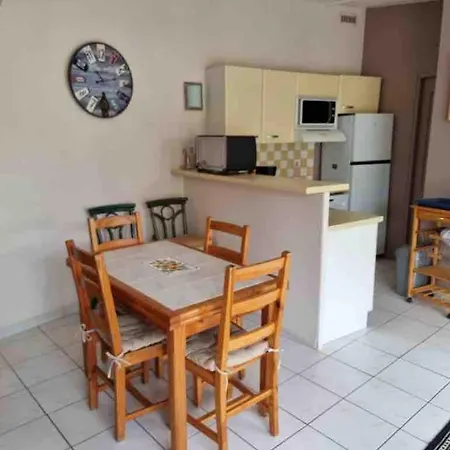 Atypique Au Village Des Sables Hébergement de vacances *