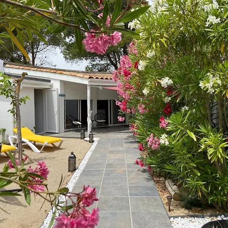 Atypique Au Village Des Sables Σπίτι διακοπών *